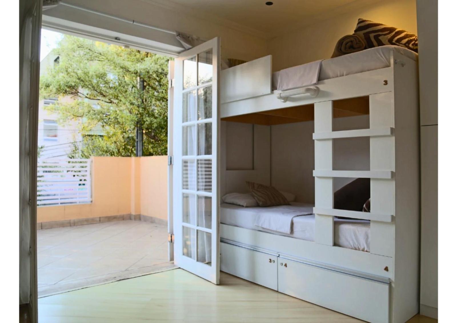 Albergue A 200m Da Estação Madalena